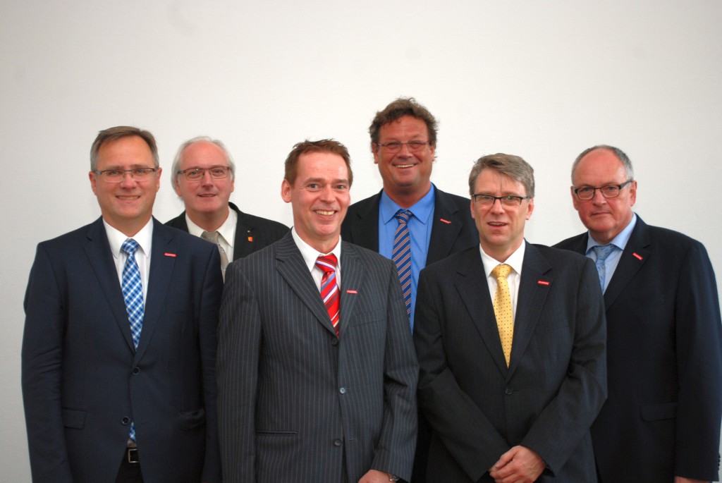 Geschäftsführer Assessor Joachim Susewind, Kreislehrlingswart Ulrich John, stv. Kreishandwerksmeister Frank Kulig, stv. Kreishandwerksmeister Erik Pamp, Kreishandwerksmeister Dipl.-Ing. Christian Sprenger, Hauptgeschäftsführer Assessor Günter Reichel.