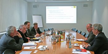 Führten konstruktive Gespräche (v.l.): Herbert Brichta, Dr. Gerd Böhme, Karl-Sebastian Schulte, Ingolf Jakobi, Ralf Kutzner und Helmut Dittke. Bild: ZVEH