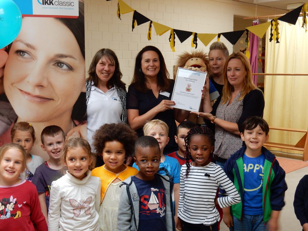 Auszeichnung für die FABIDO Tageseinrichtung für Kinder Grotenkamp in Dortmund Quelle: IKK classic