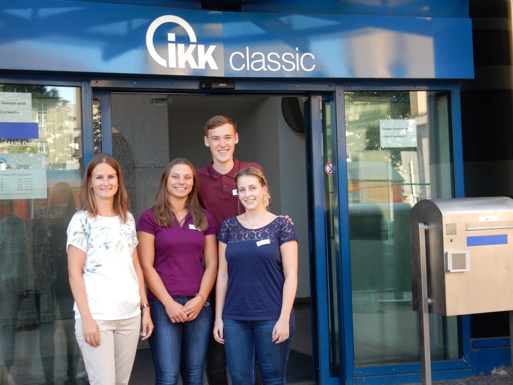 Foto: IKK classic (v.l.n.r.) Claudia Baumeister, Melanie Gaida, Jacqueline Liebig und Nils Milke