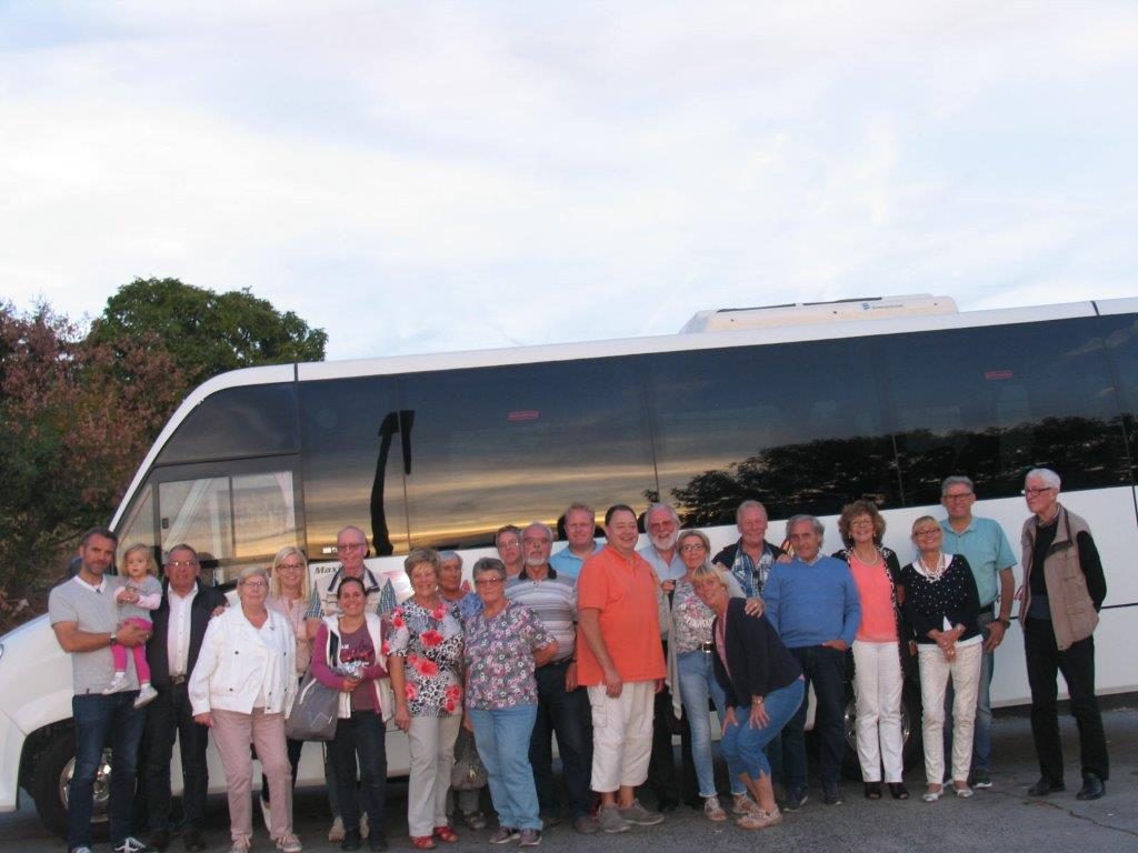 Auf dem Foto sind die Teilnehmer des Innungsausfluges zu sehen. Foto: Innung