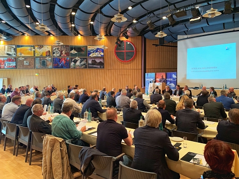 Die Mitgliederversammlung in Lünen erteilt der Industrie zum Thema Wartung eine klare Absage. Bild: FVSHK NRW