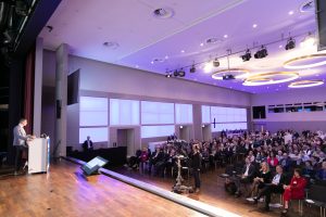 Etwa 400 Augenoptiker folgten am Wochenende der Einladung des Augenoptiker- und Optometristenverbandes NRW