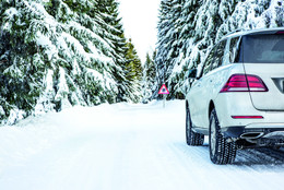 Jetzt den Winter-Check in Ihrem Kfz-Meisterbetrieb nutzen. Foto: Fotolia/Edler von Rabenstein.