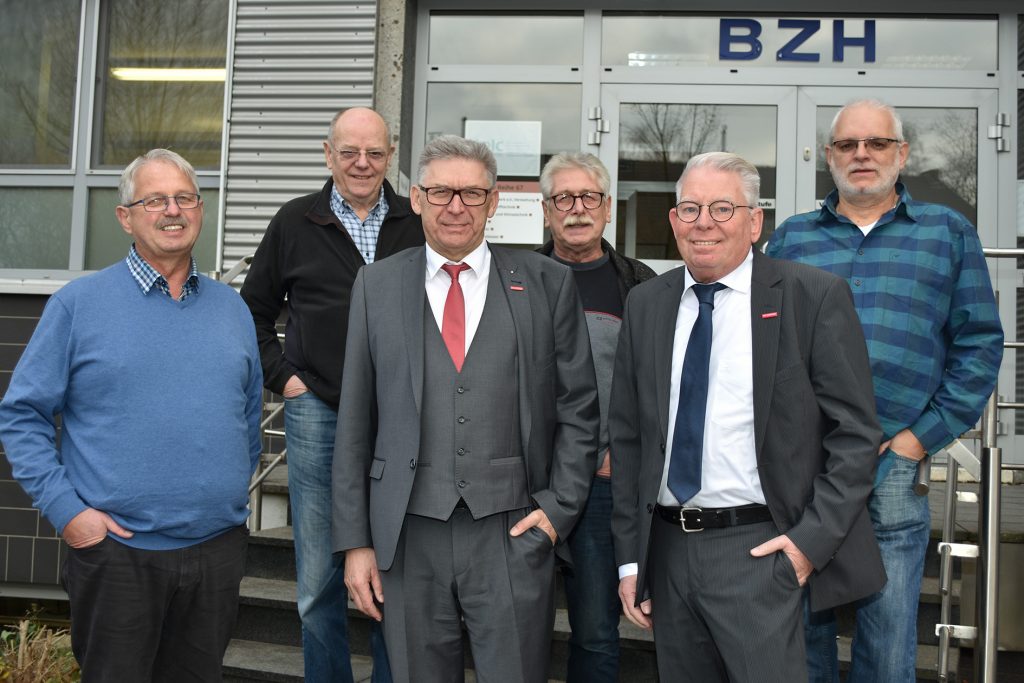 (v.l.) Manfred Janz, Paul Woste, Geschäftsführer Volker Walters, Horst Finger, der stellvertretende Geschäftsführer Michael Eissing und Klaus-Dieter Beck; Foto: Bildungskreis Handwerk e.V.